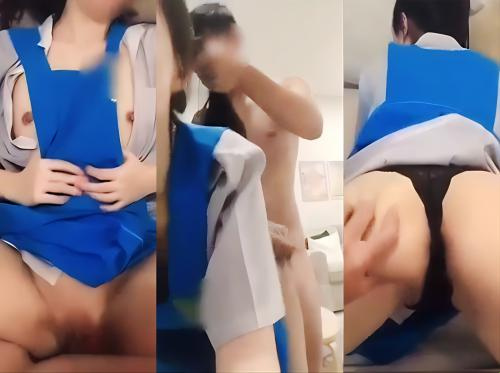 Apa yang dilakukan pramugari setelah penerbangan?