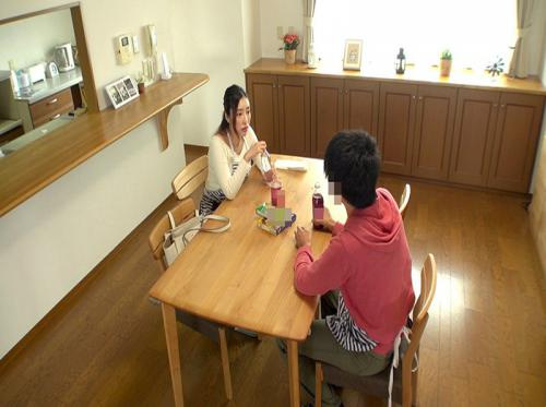 Sang suami menyuruh istrinya bekerja paruh waktu dan mendapat akhir yang pahit